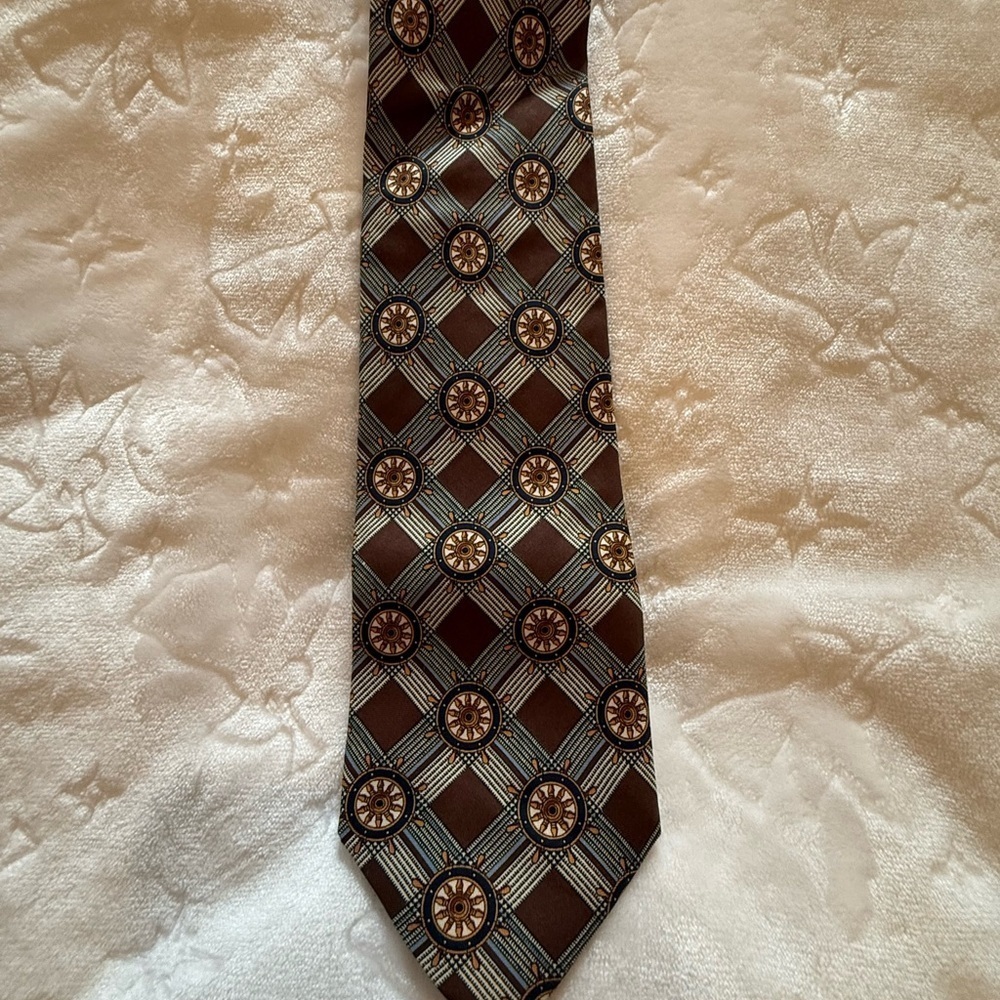 Longchamp Paris Silk Tie – Nautical Wheel Print in Brown & Gold